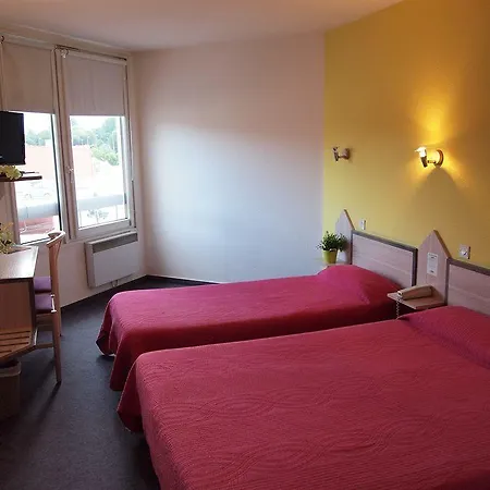 Ξενοδοχείο East 2*