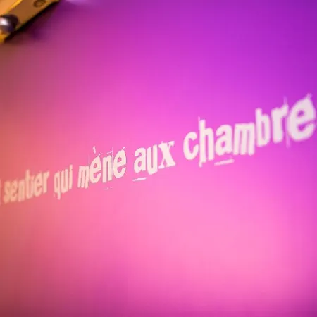 Ξενοδοχείο East