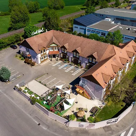 East Ξενοδοχείο 2*